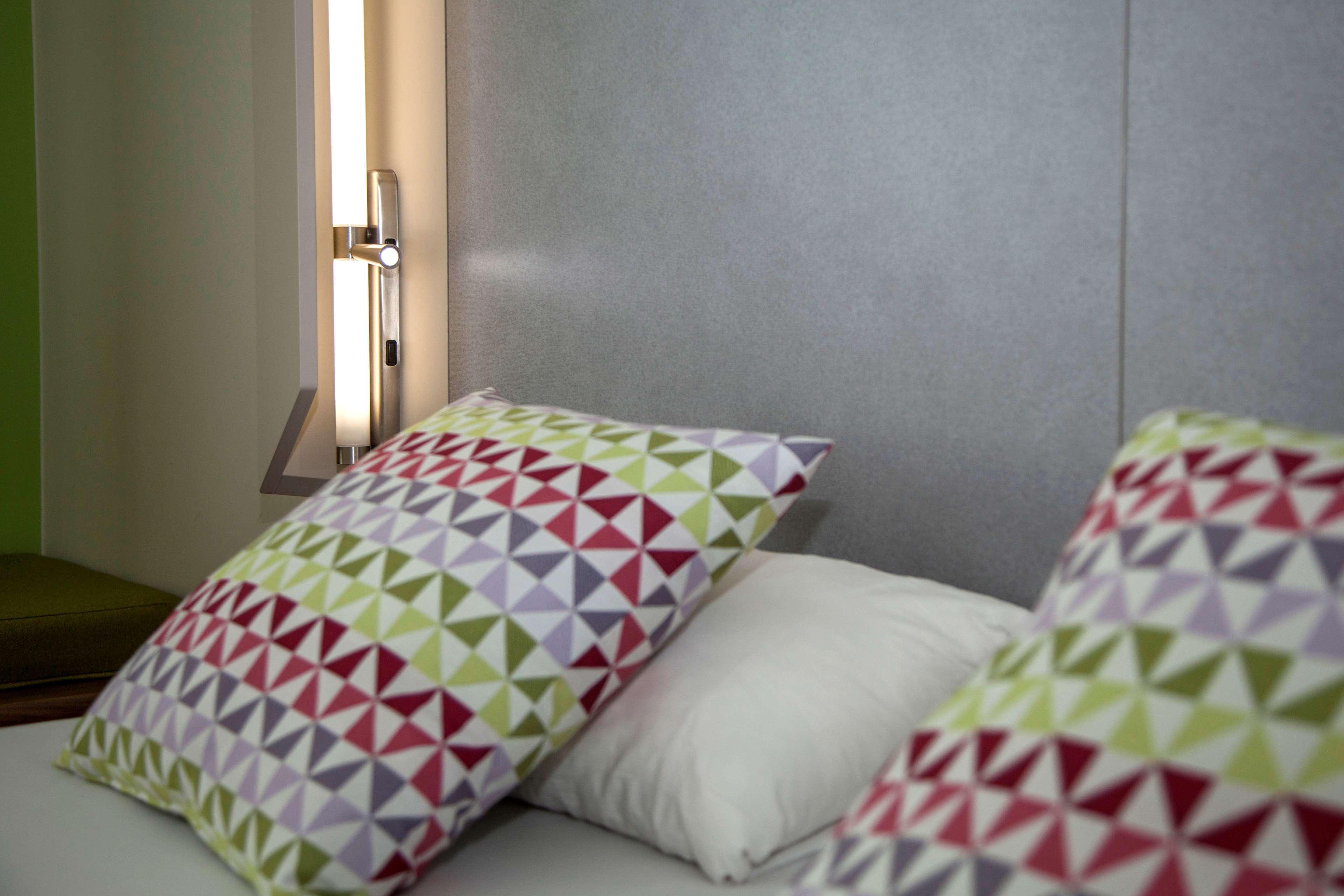 קורנלה דה יוברגאט Travelodge Bcn Cornella Fira מראה חיצוני תמונה