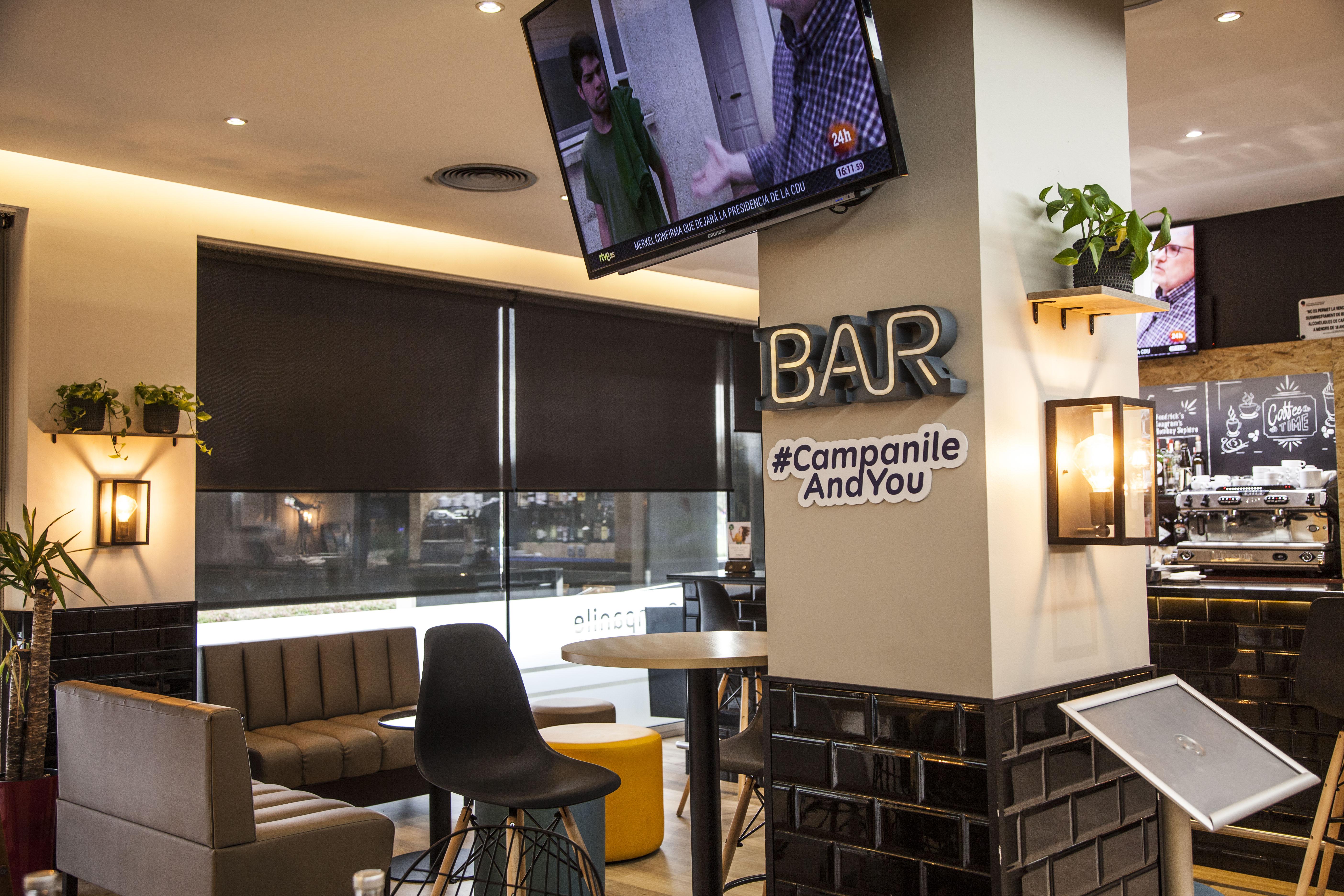 קורנלה דה יוברגאט Travelodge Bcn Cornella Fira מראה חיצוני תמונה