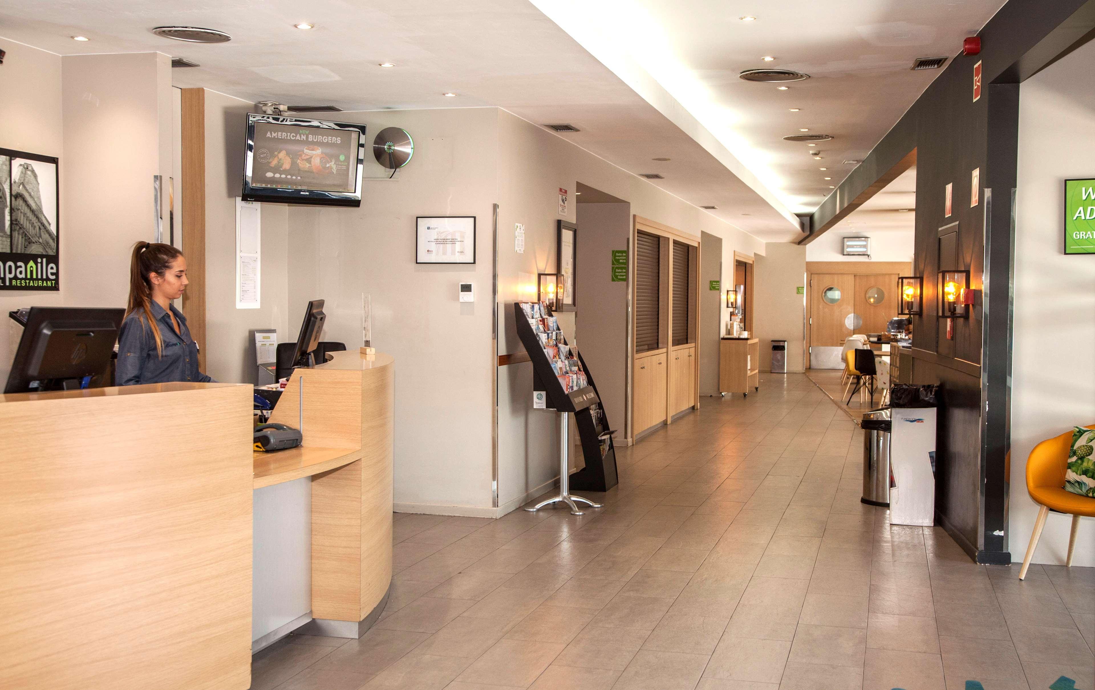 קורנלה דה יוברגאט Travelodge Bcn Cornella Fira מראה חיצוני תמונה